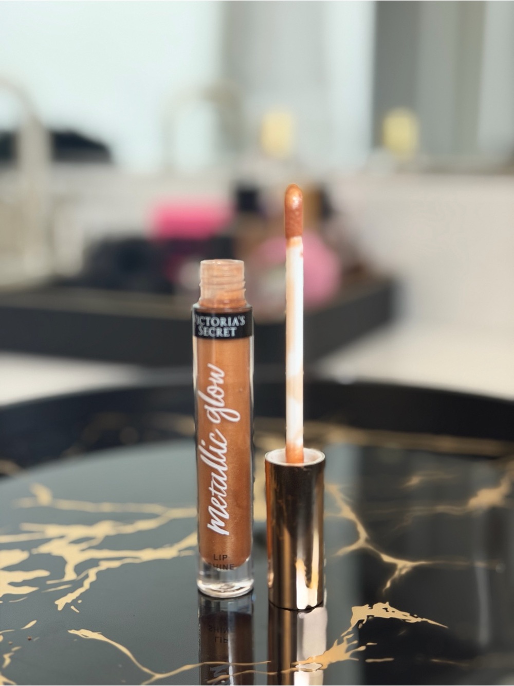 Victoria's Secret Metallic Glow Lip Shine — Bronze Shimmer